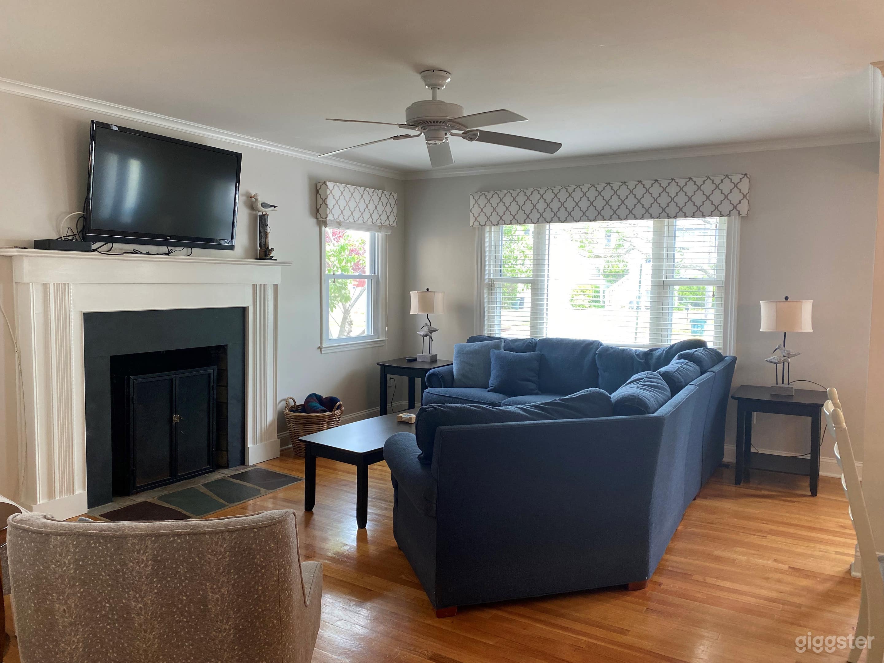 Big great room with tv area