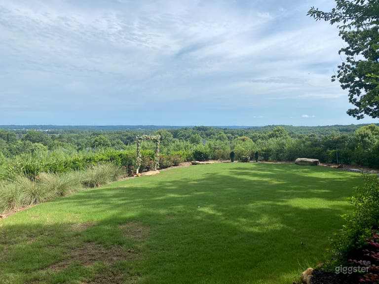  Expansive Garden Overlook w/ Panoramic City View 