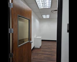  Spacious 3,000 sq. ft. Beauty Salon  