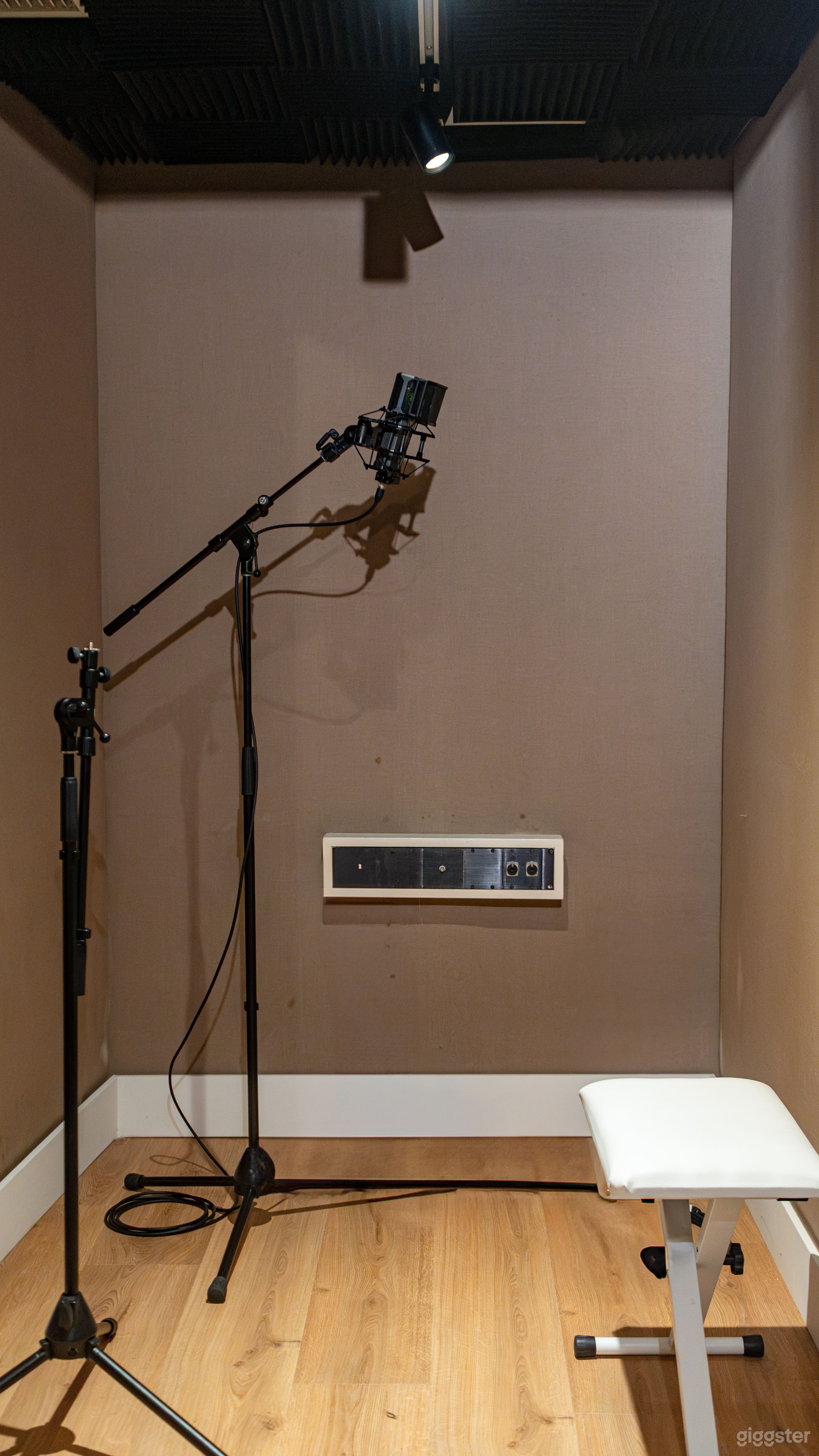 Recording Room with Vocal Booth by The Recording C Photo 3