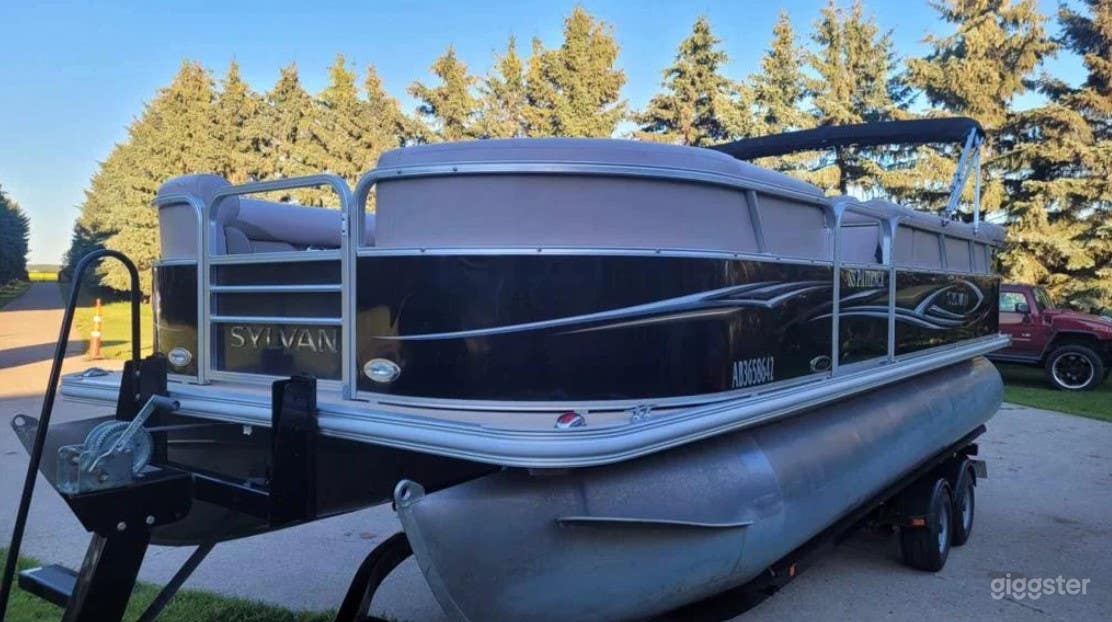 Top Quality Pontoon Boat Photo 3