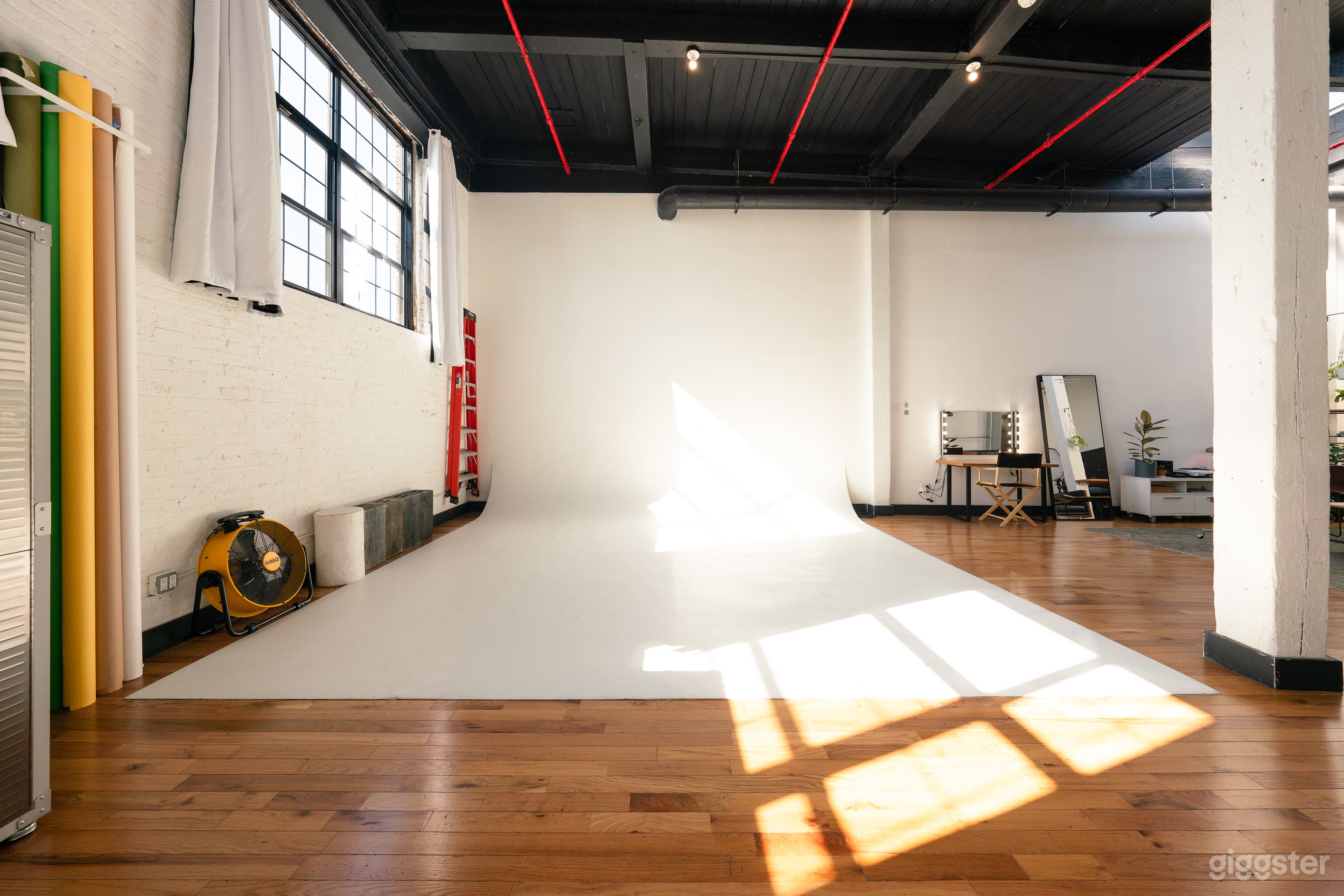 Production: Cyclorama 16x16