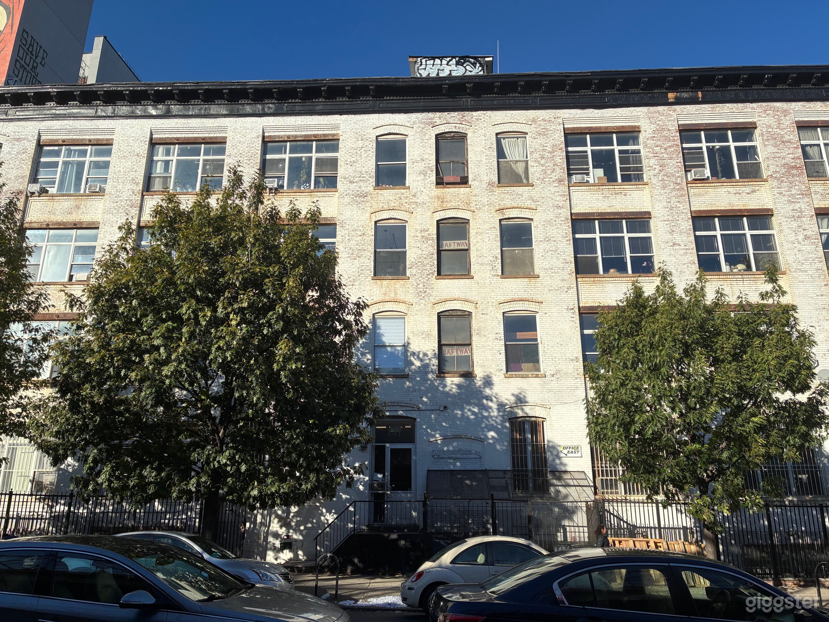 Artistic Loft-Apartment Photo 1