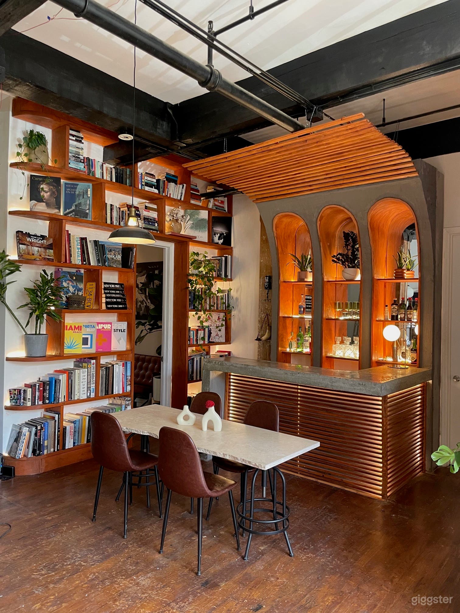 Artistic Loft-Apartment Photo 4