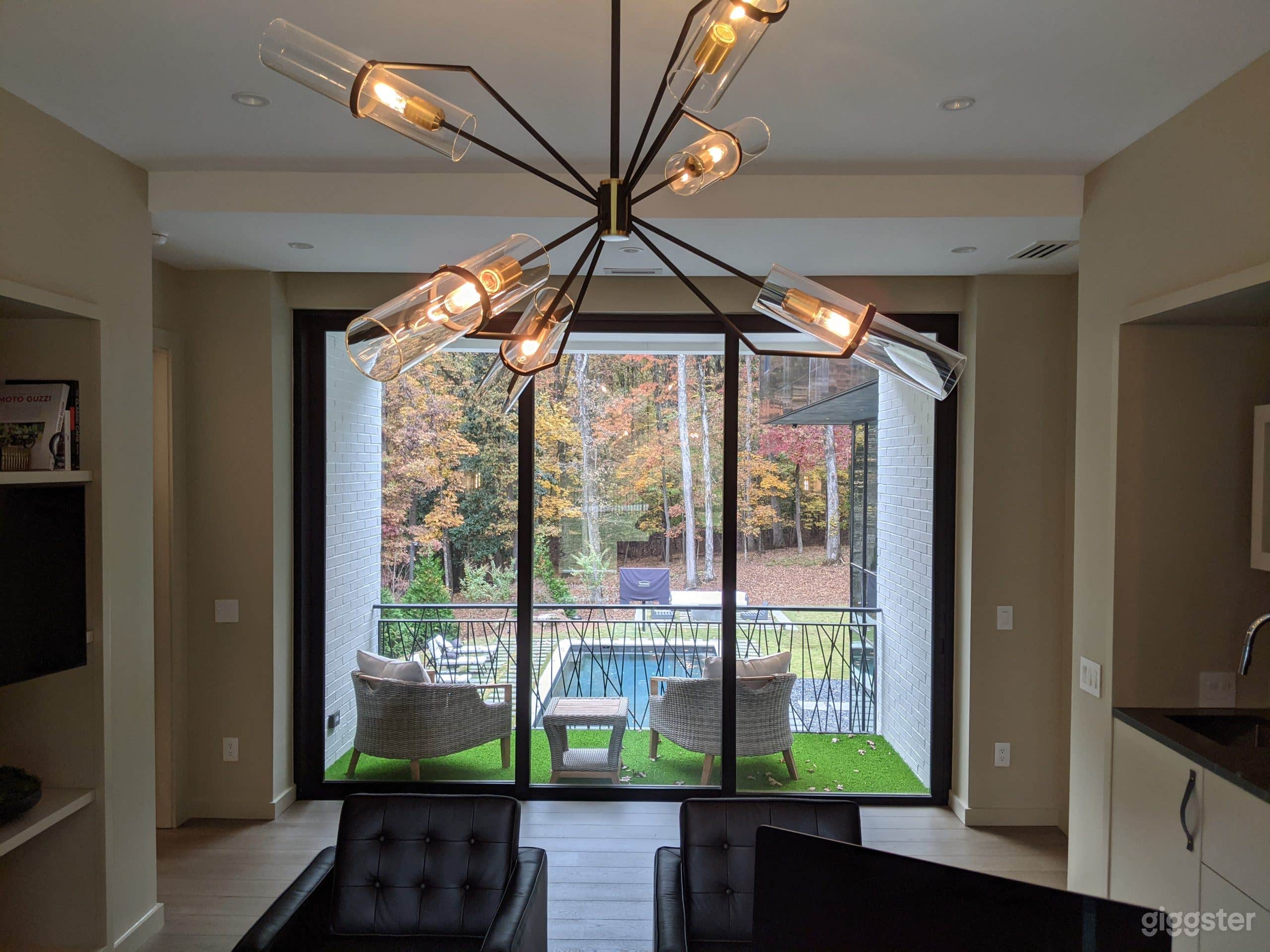 The Contemporary View Photo 3