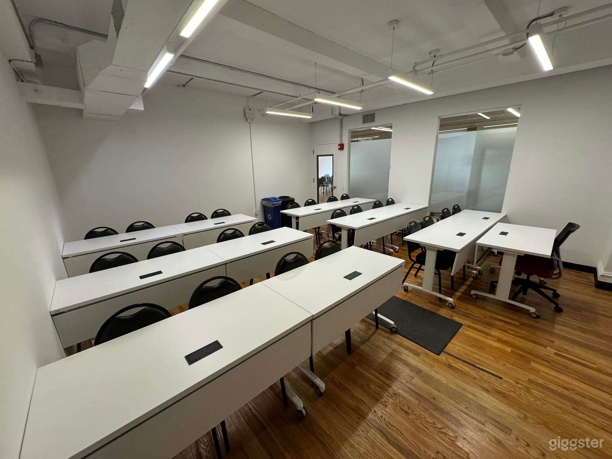 Seminar Room B Photo 1