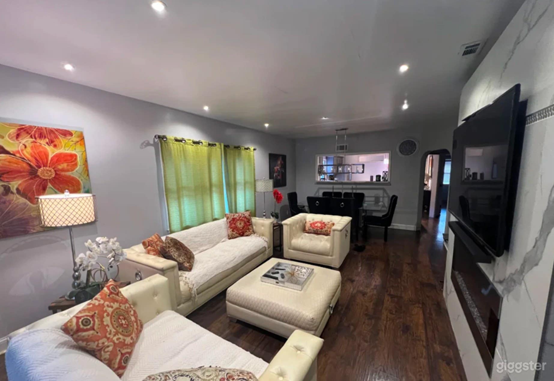 House With Studio Photo 1