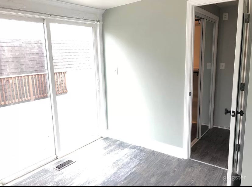 Convertible Studio Space near Plaza Photo 4