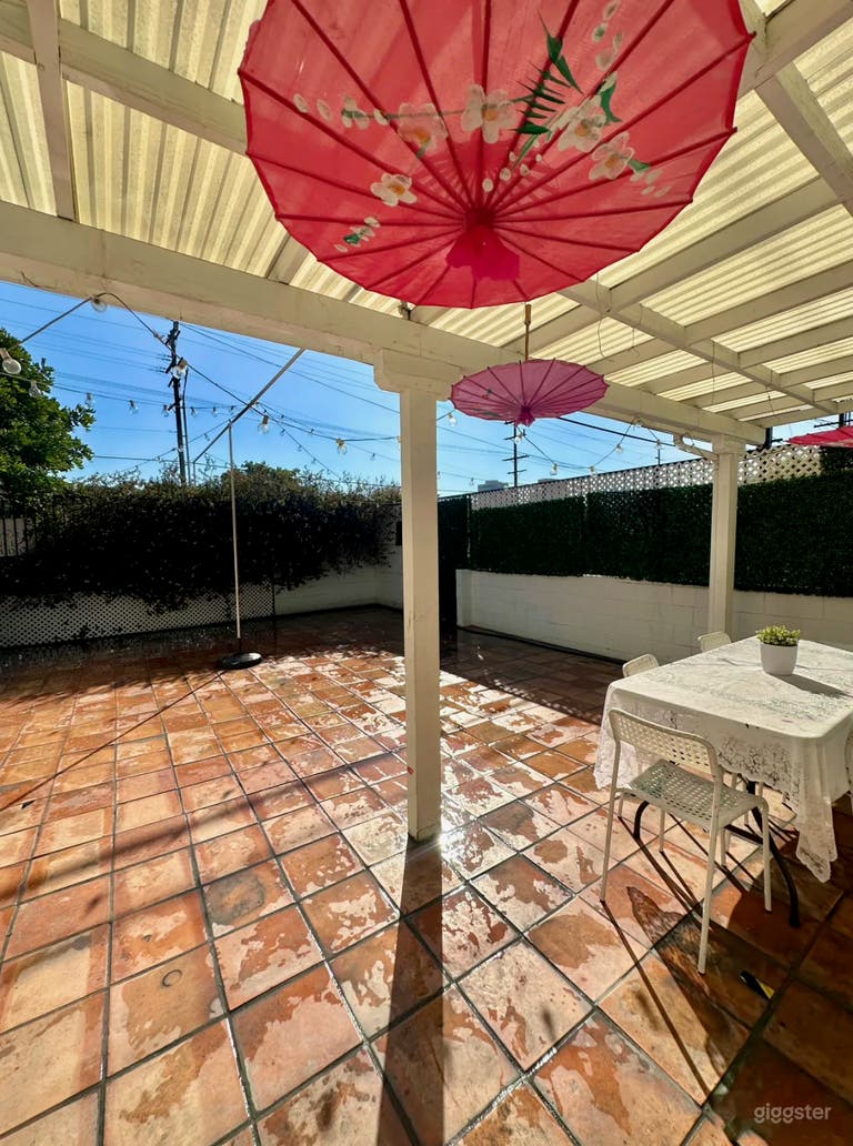  Cozy Dance Studio in Glendale with Backyard 