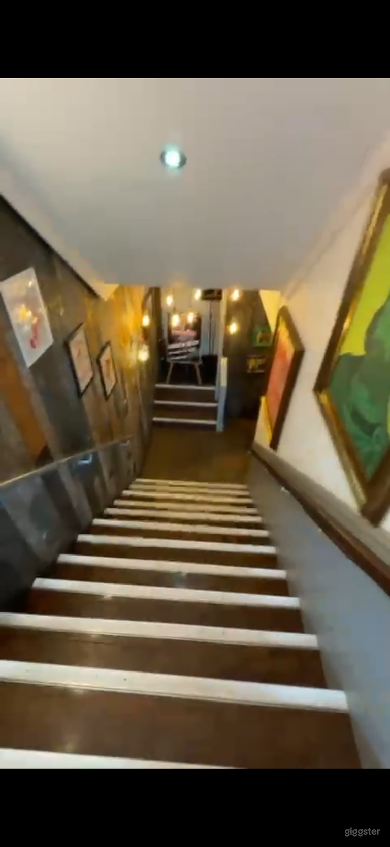  Large Central Bar Restaurant Upstairs 