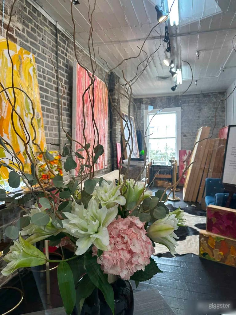  Contemporary Gallery in Historic Savannah 