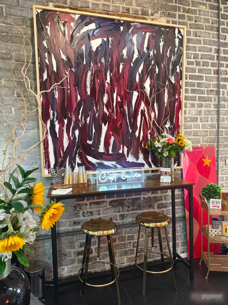  Contemporary Gallery in Historic Savannah 