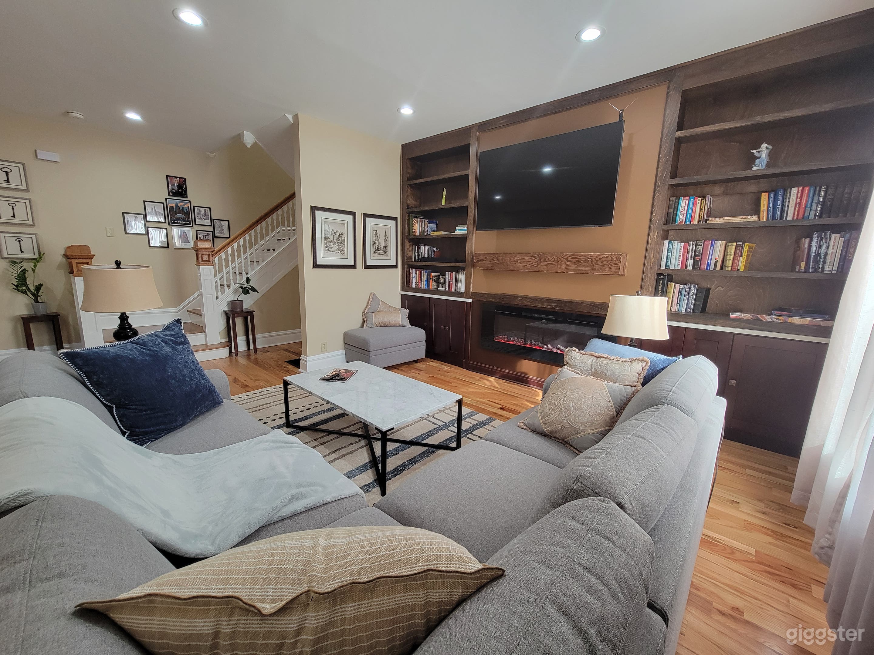 Versatile Furnished South Shore Home Near Obama Presidential Photo 4