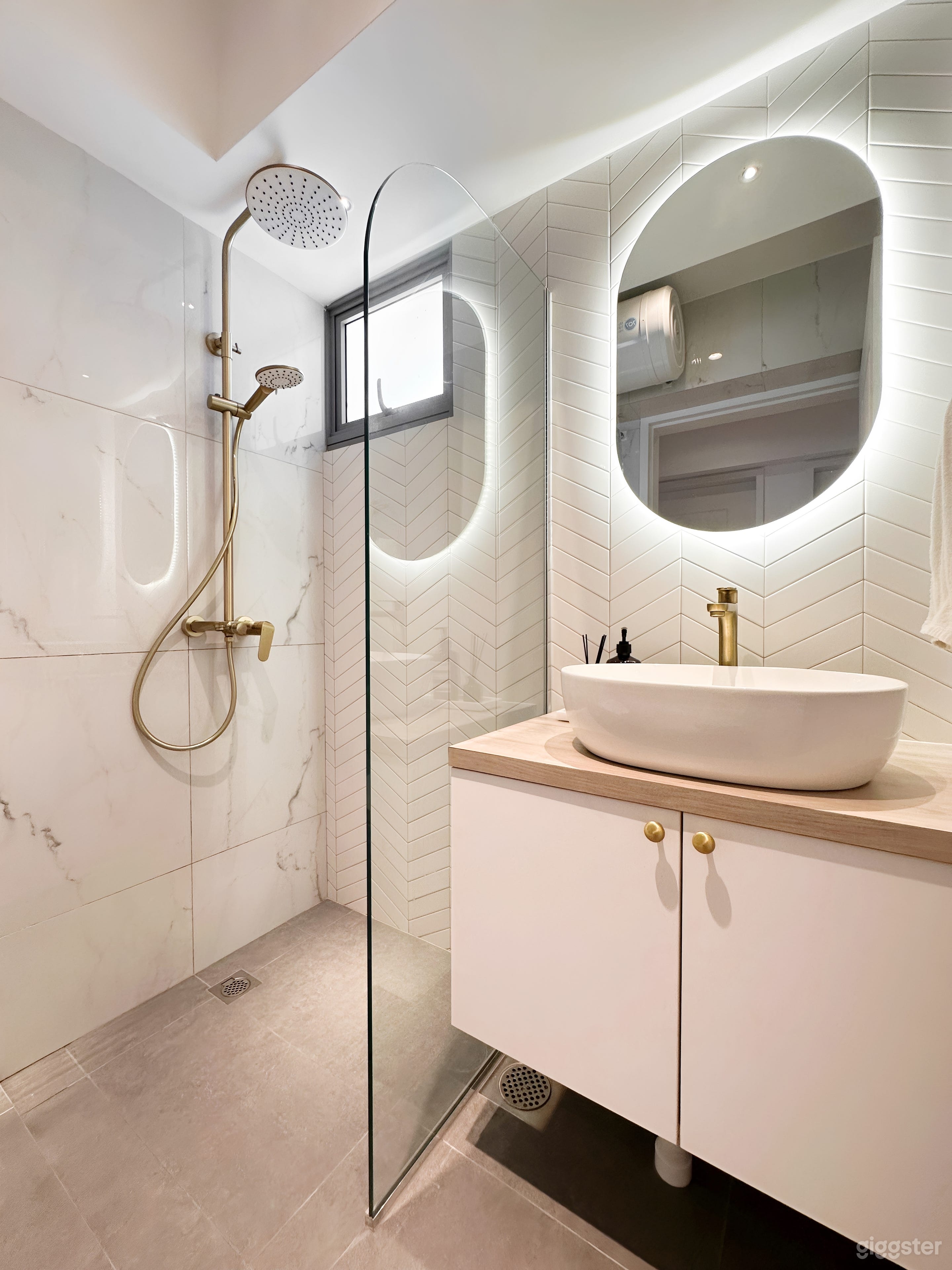 Bright & Cosy HDB Flat with Modern Coastal Farmhouse Vibes Photo 4
