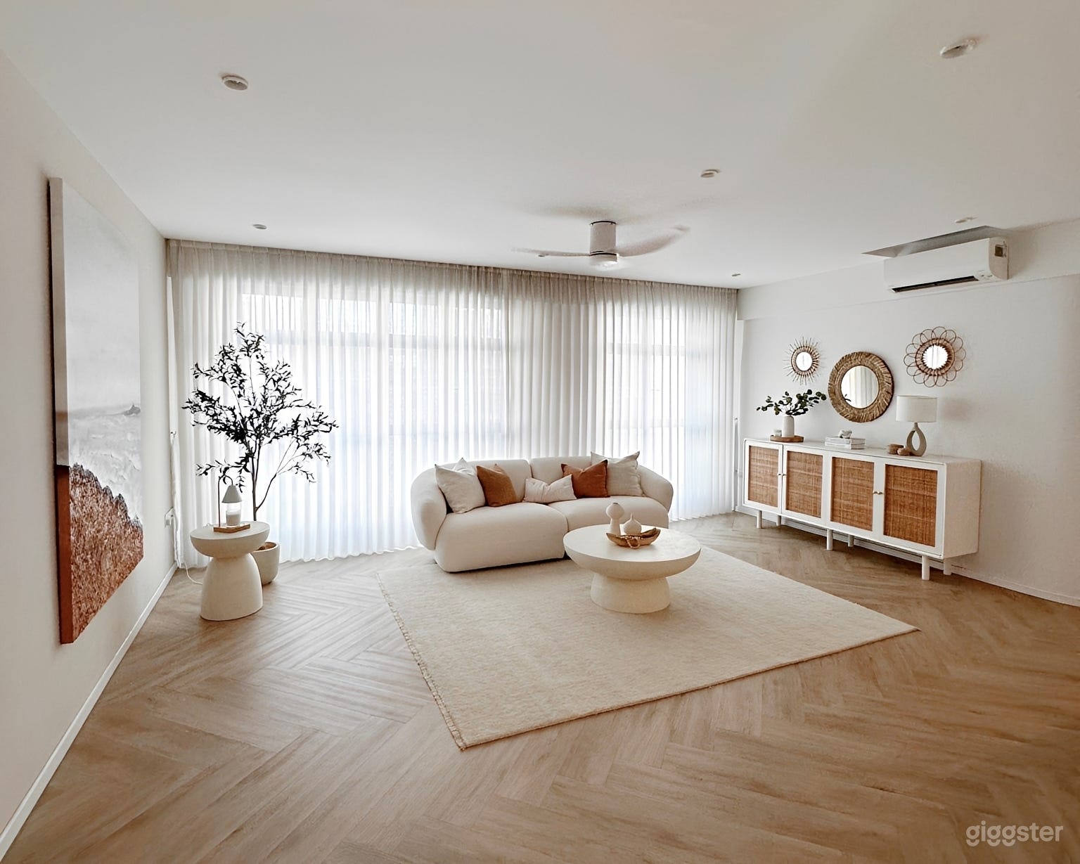 Bright & Cosy HDB Flat with Modern Coastal Farmhouse Vibes Photo 1