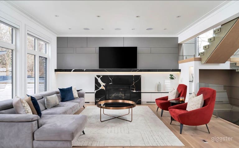  Newly Built Contemporary Luxury Home 