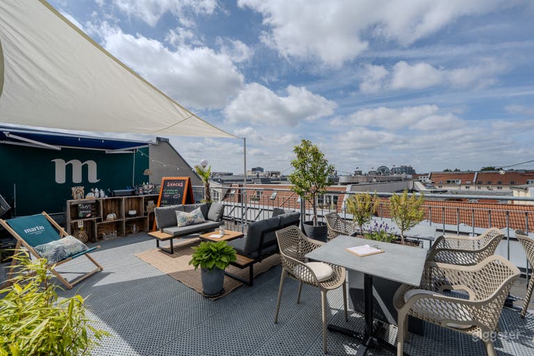  Skybar nahe Friedrichstraße, Blick auf Reichstag und Charité 