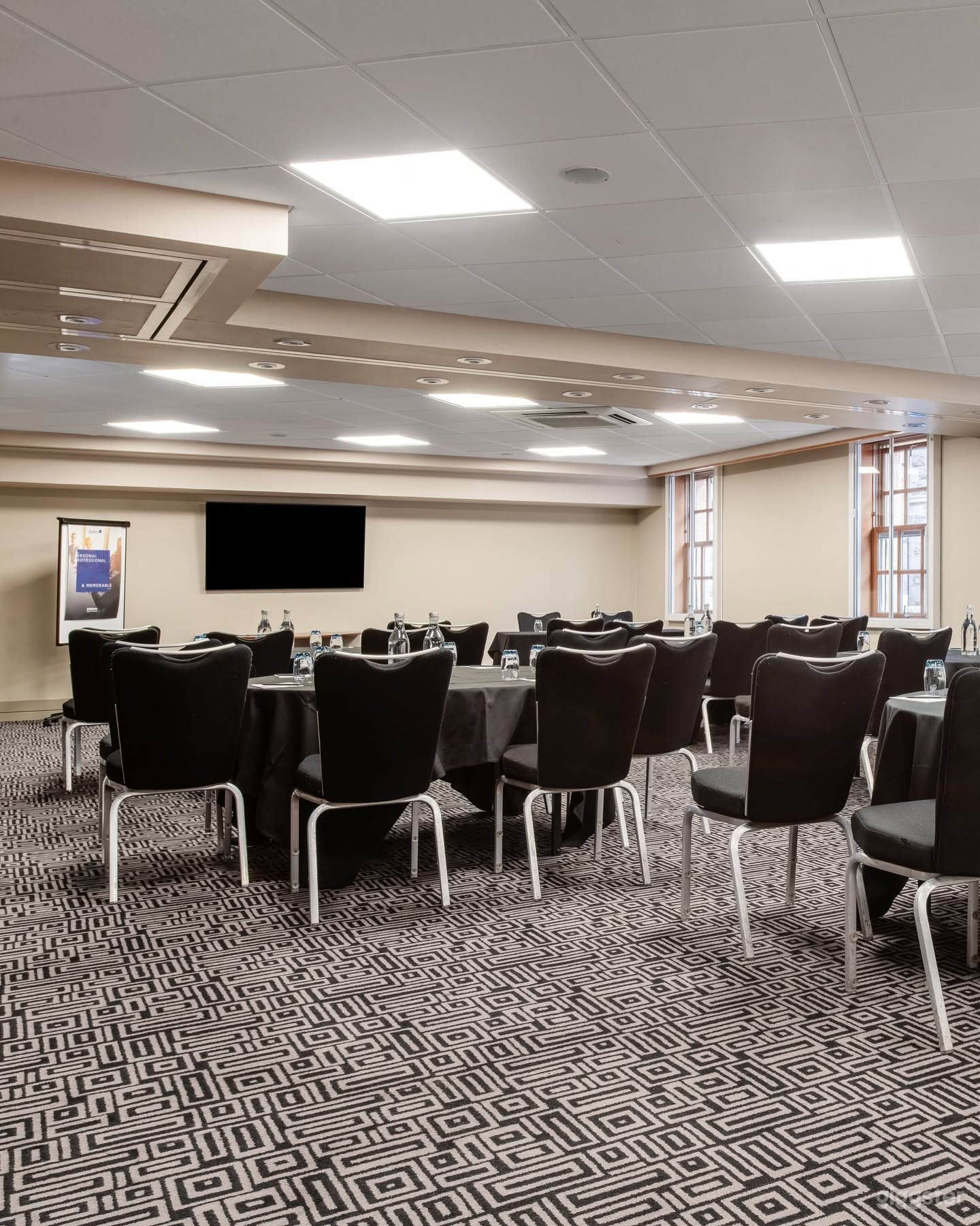 The Holyrood Room Photo 4