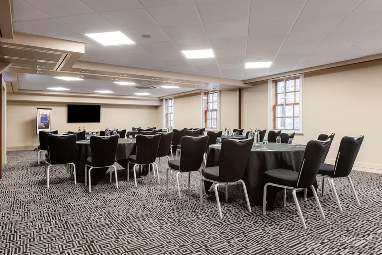  The Holyrood Room 