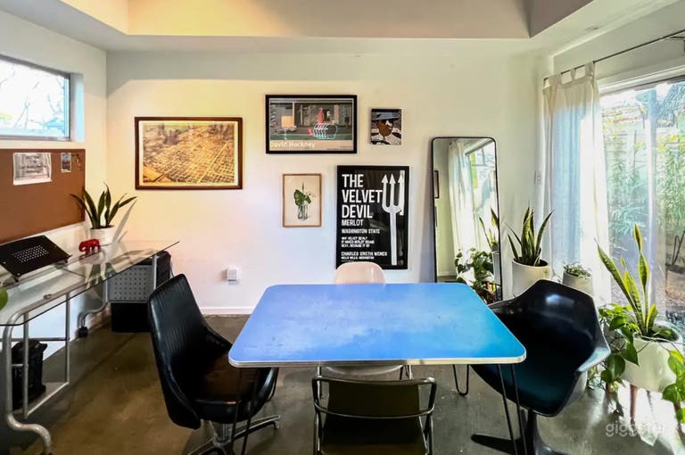  East Austin Bamboo Hideaway 