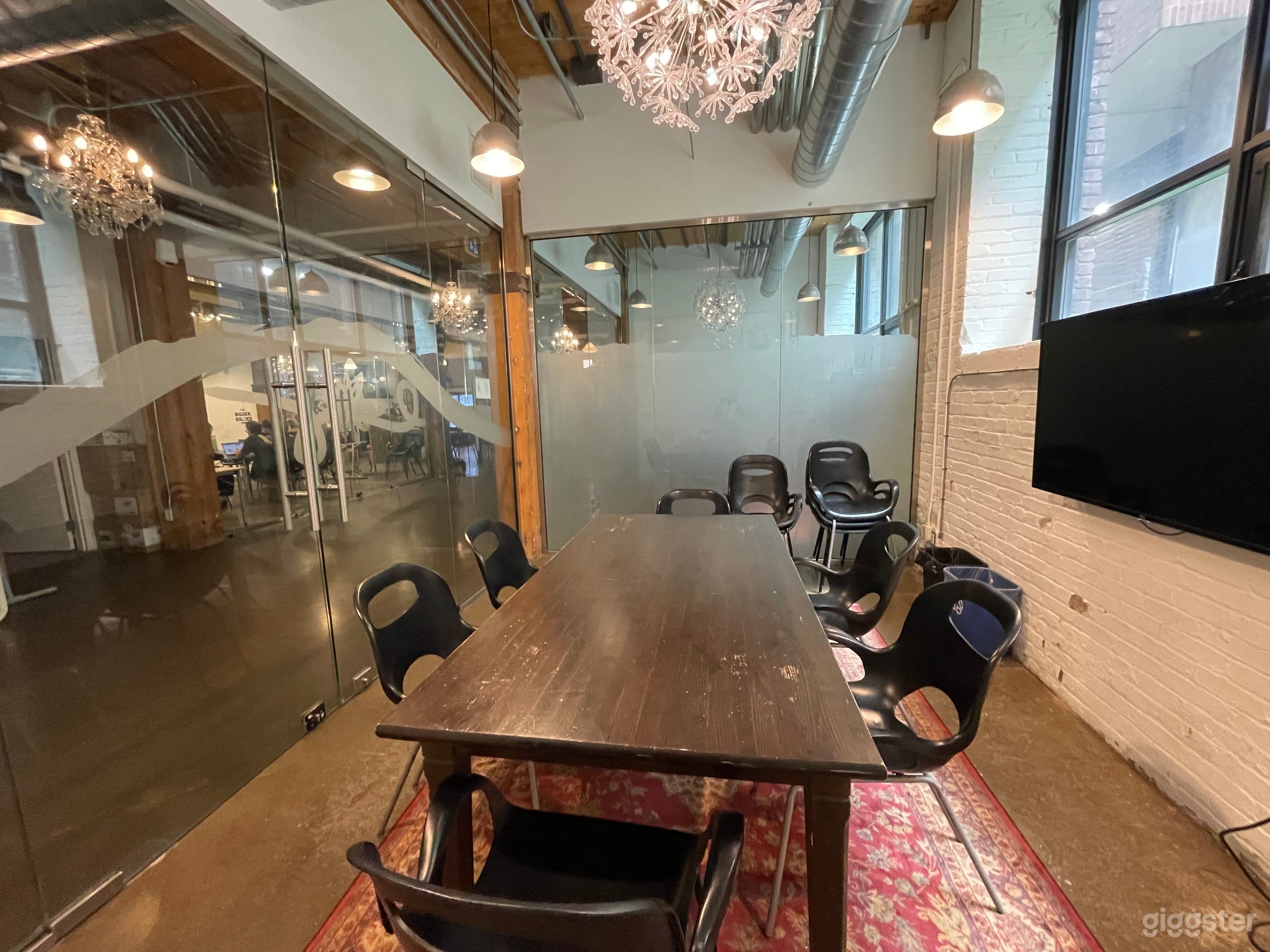 Meeting Room C for 8 Photo 4