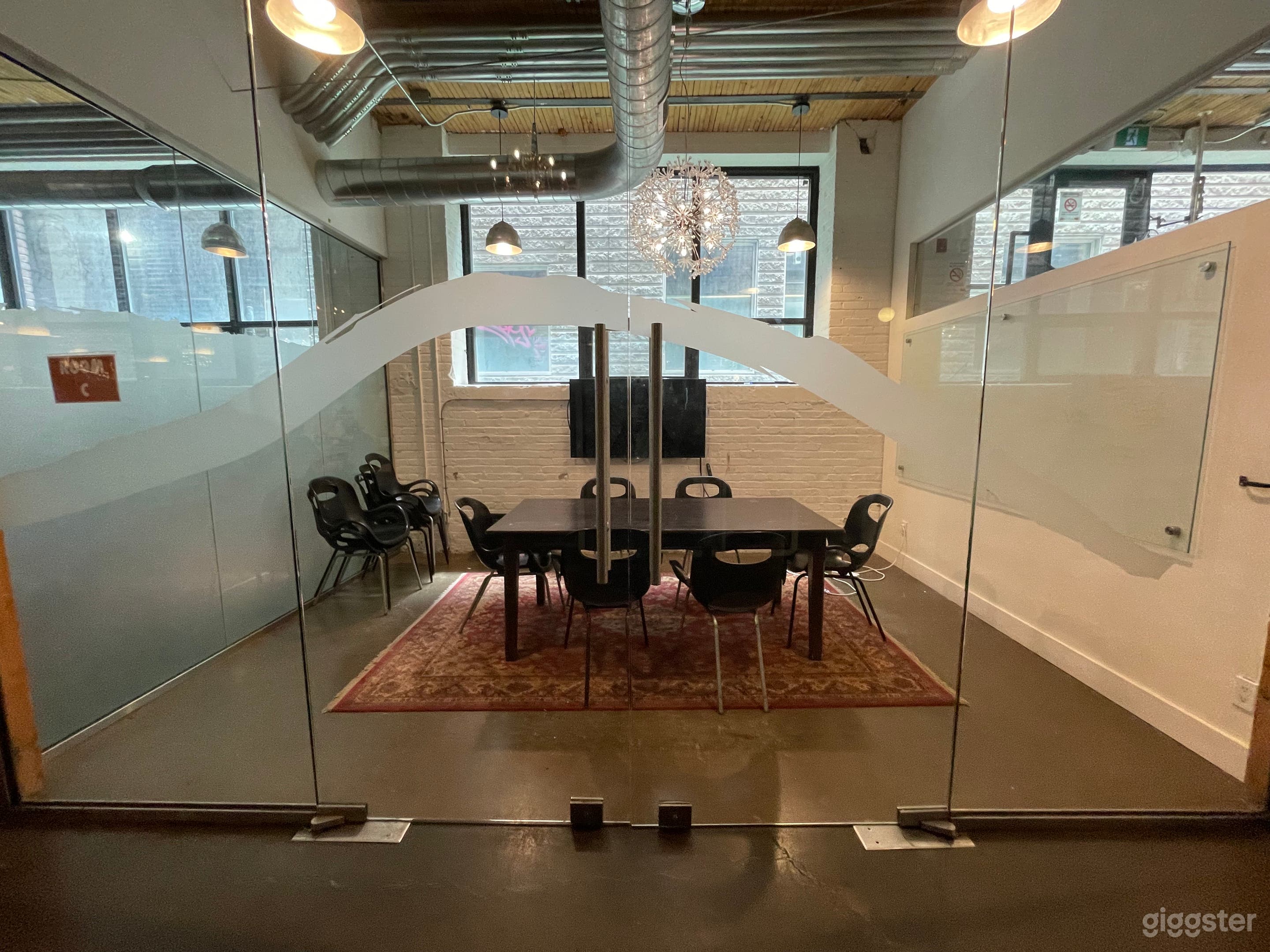 Meeting Room C for 8 Photo 2