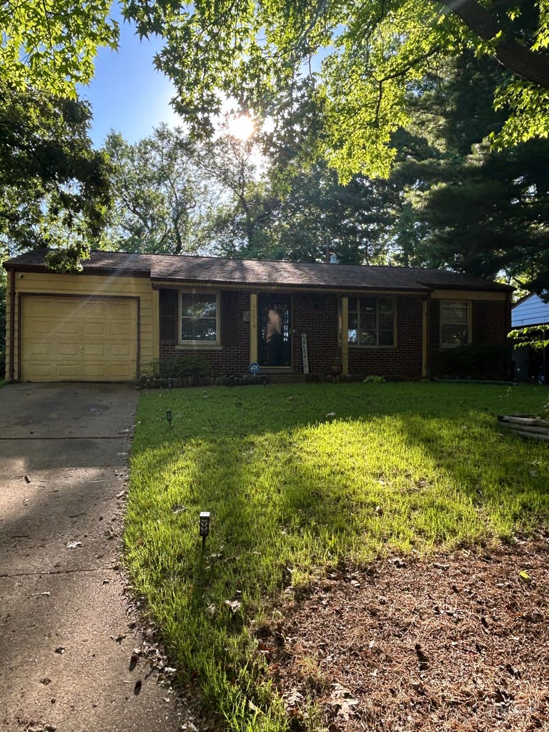 St. Louis Home for Photography, Film & Content Creation 