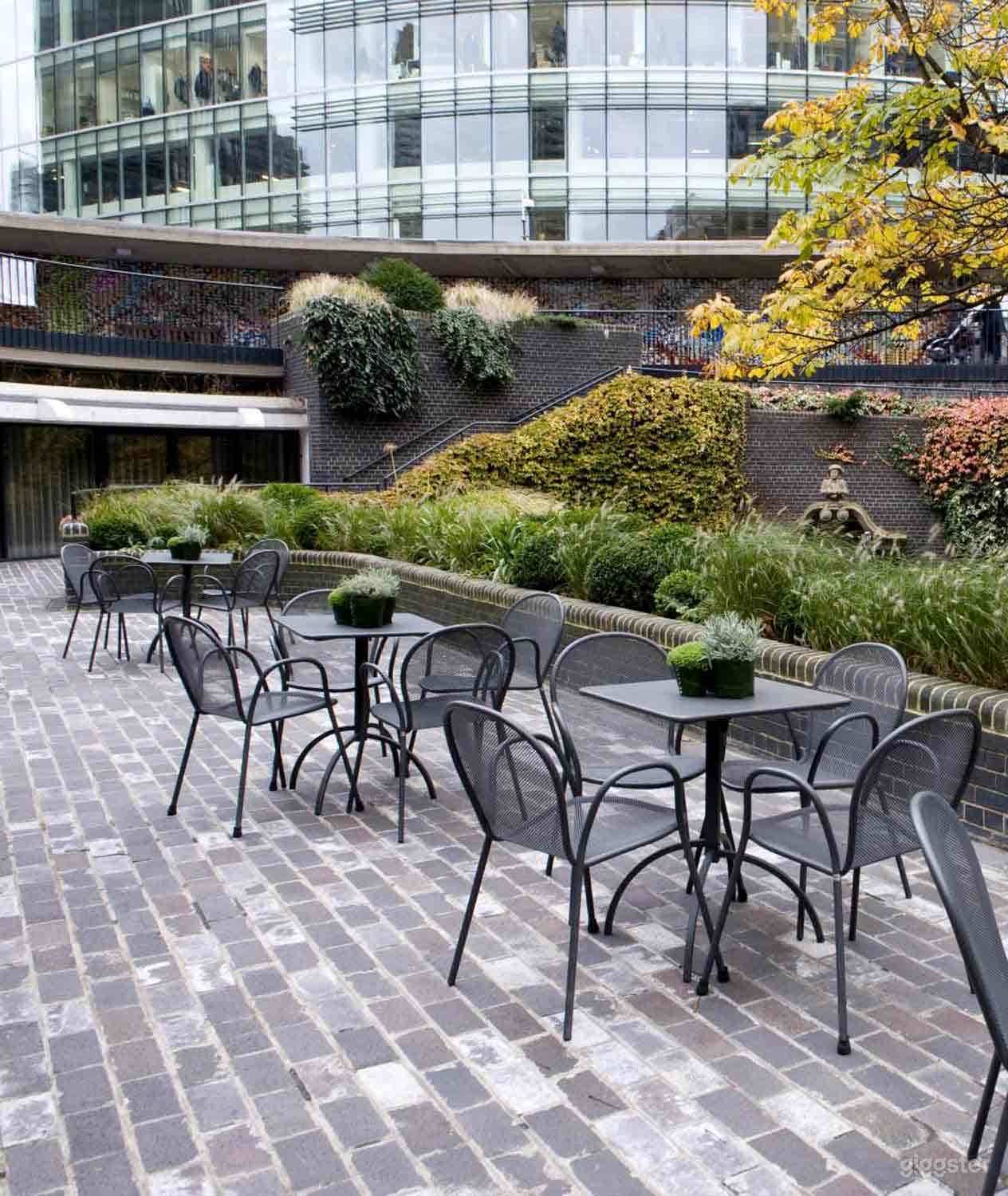 Charming Terrace Gallery at London Museum Spaces Photo 4