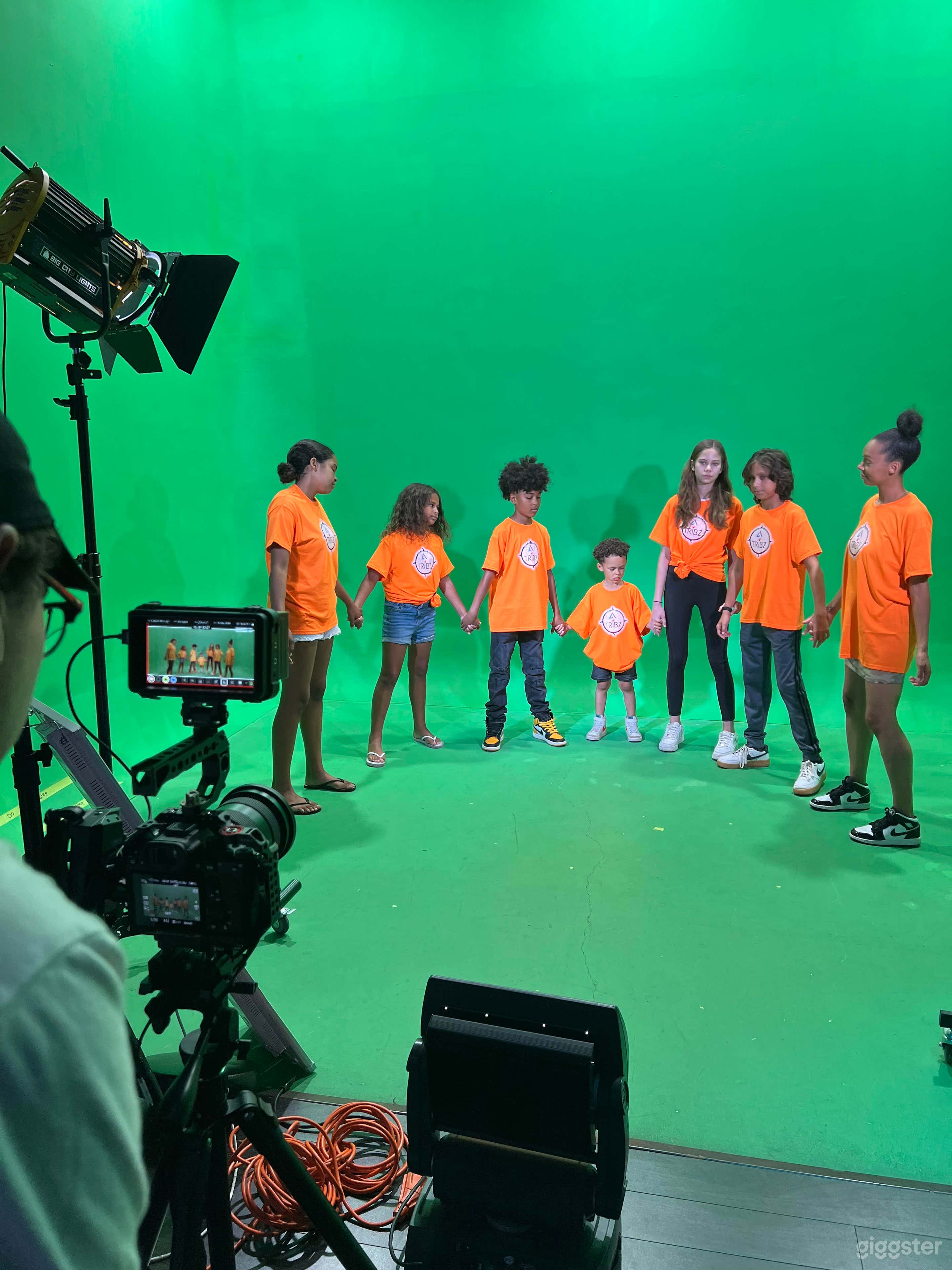 Green Screen Cyc Studio Photo 4