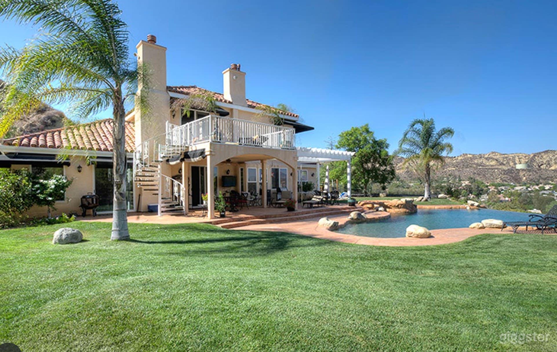 Stunning Private Ranch Photo 1