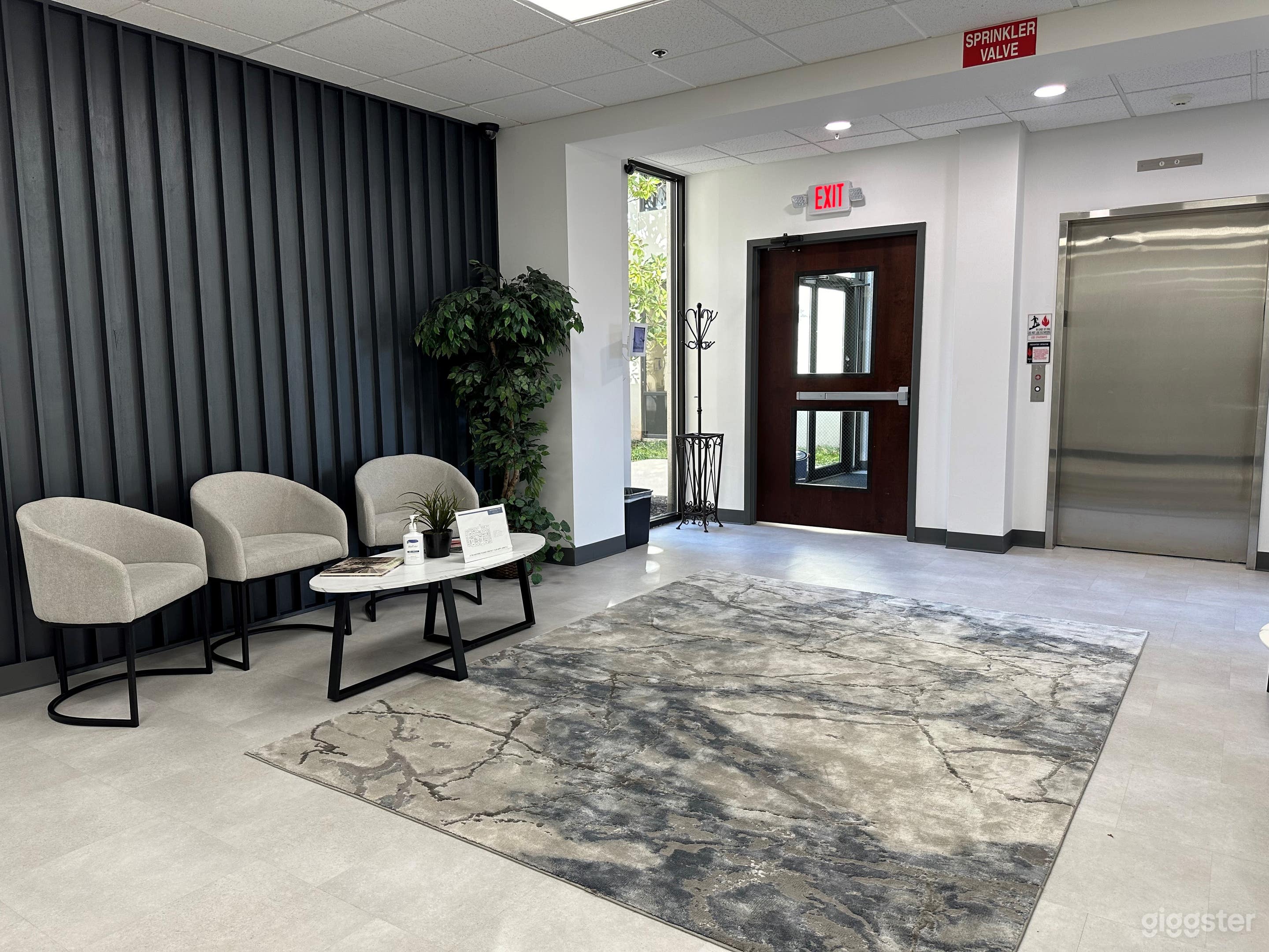 Comprehensive and flexible office space in Newtown Photo 2