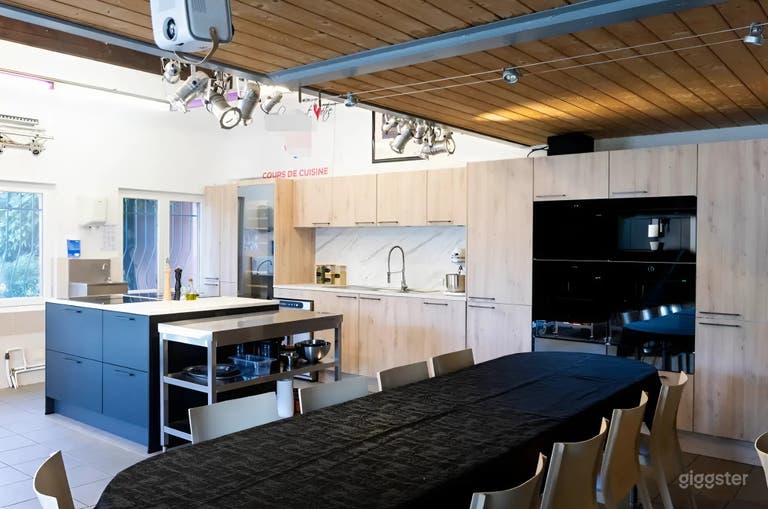  Studio de Cuisine Professionnel & Espace Événementiel avec Cuisine de Chef 