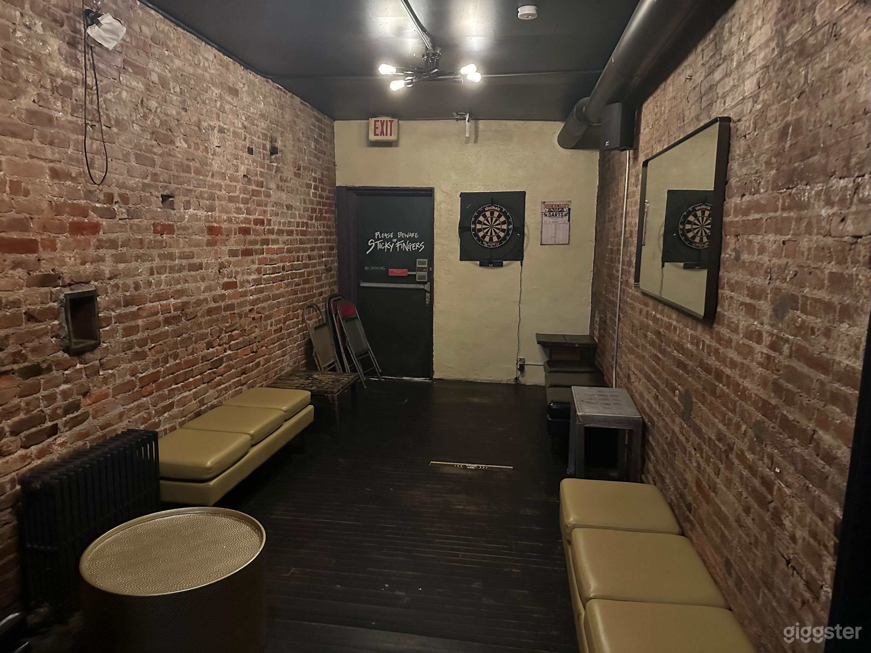 Private Side Room Bar in New York Photo 1