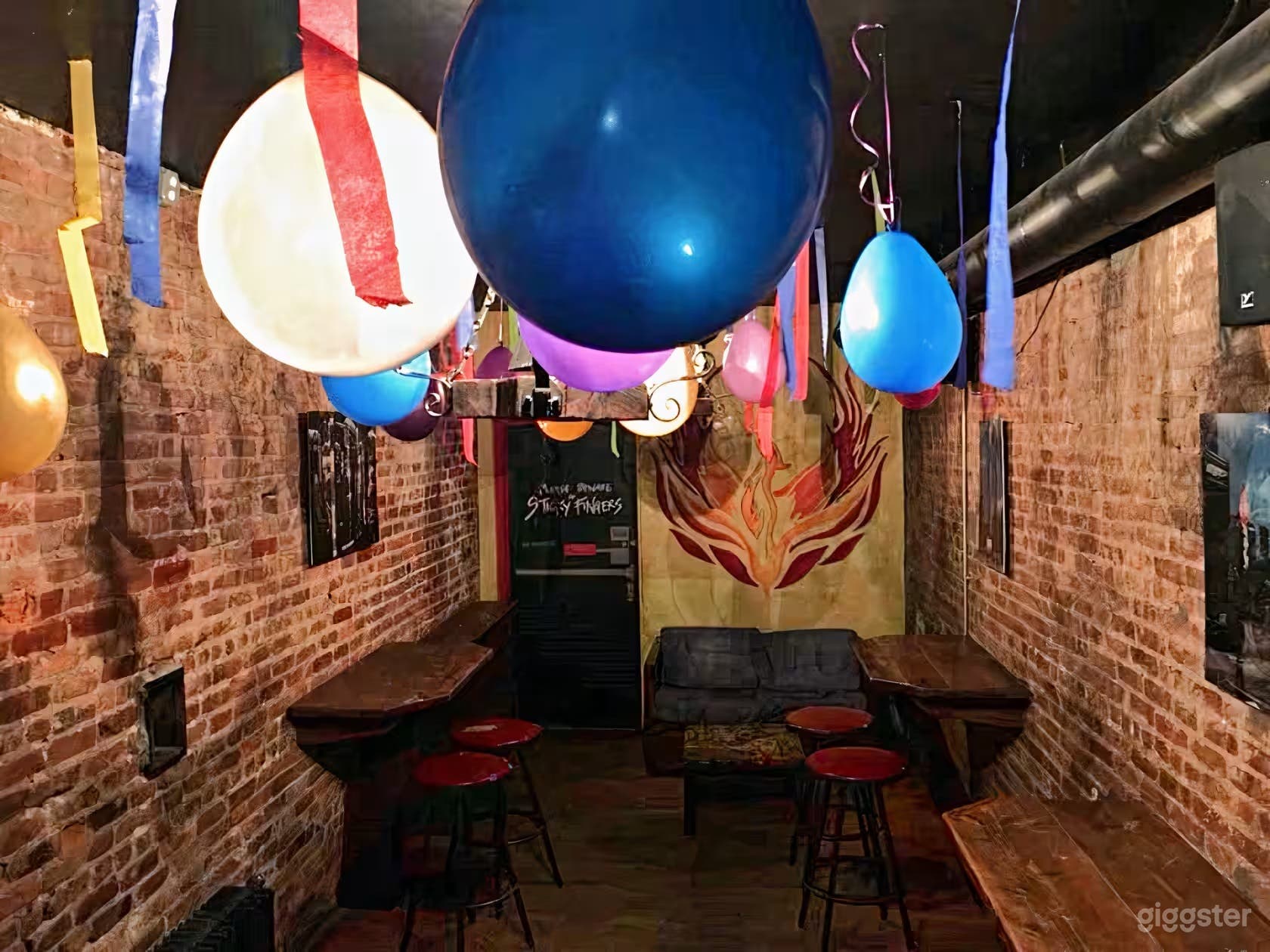 Private Side Room Bar in New York Photo 3