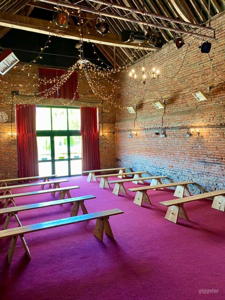  Rustic barn, enchanting and atmospheric  
