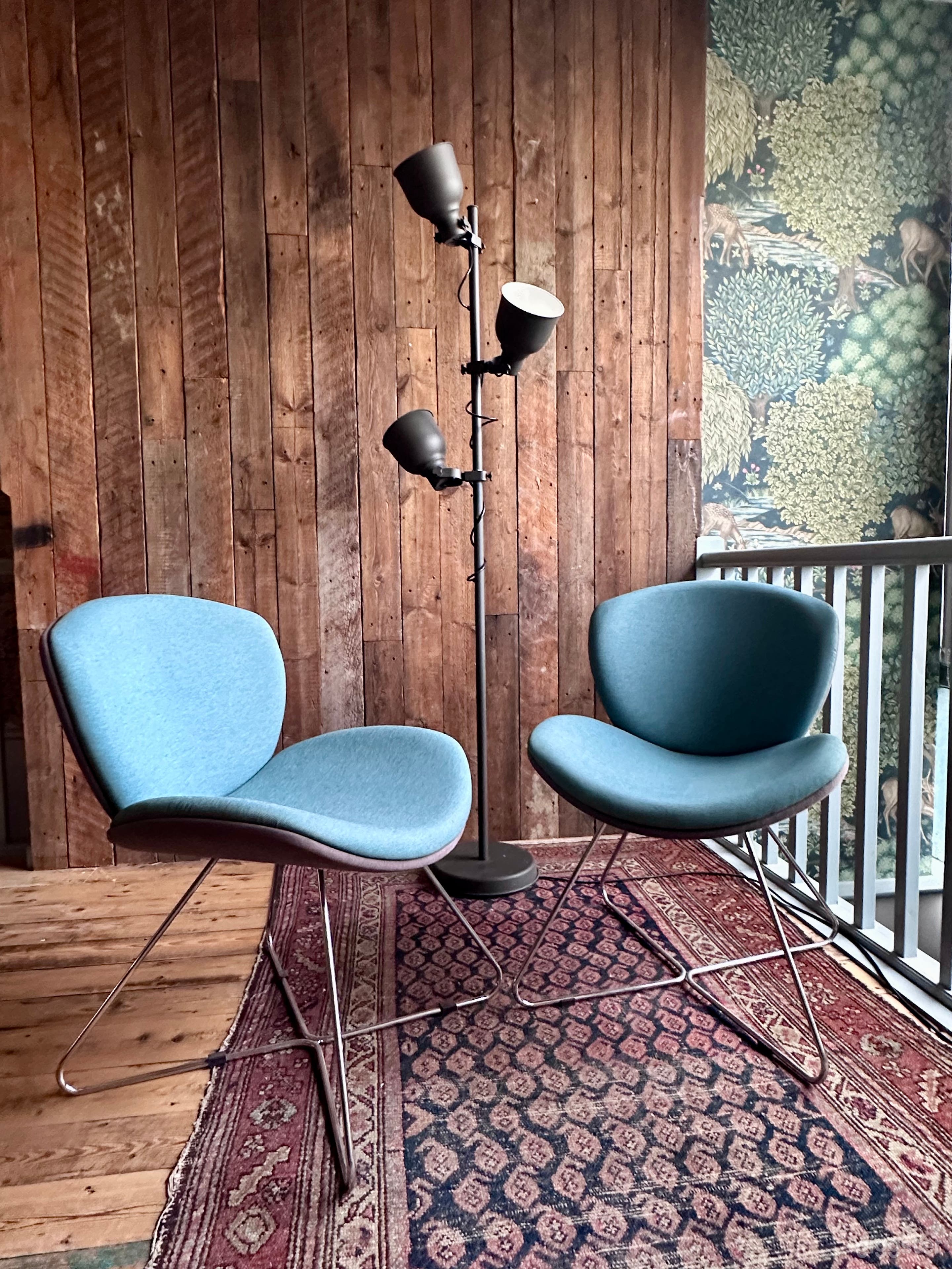 Quirky Podcast setting