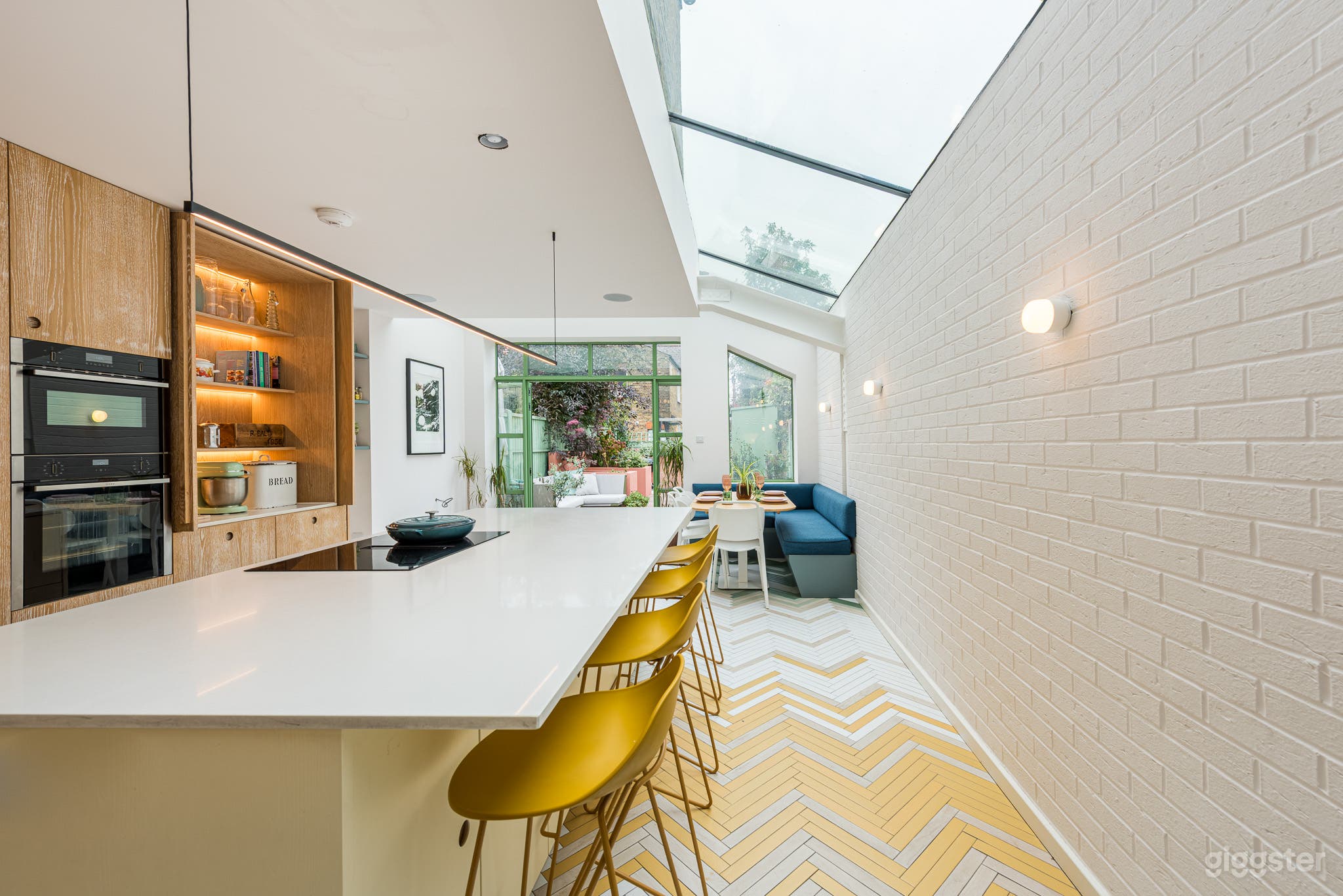 Modern Northbrook N22 Renovation Photo 2