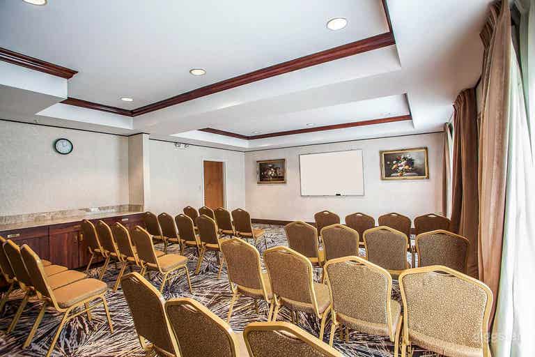  Sala de conferencias 