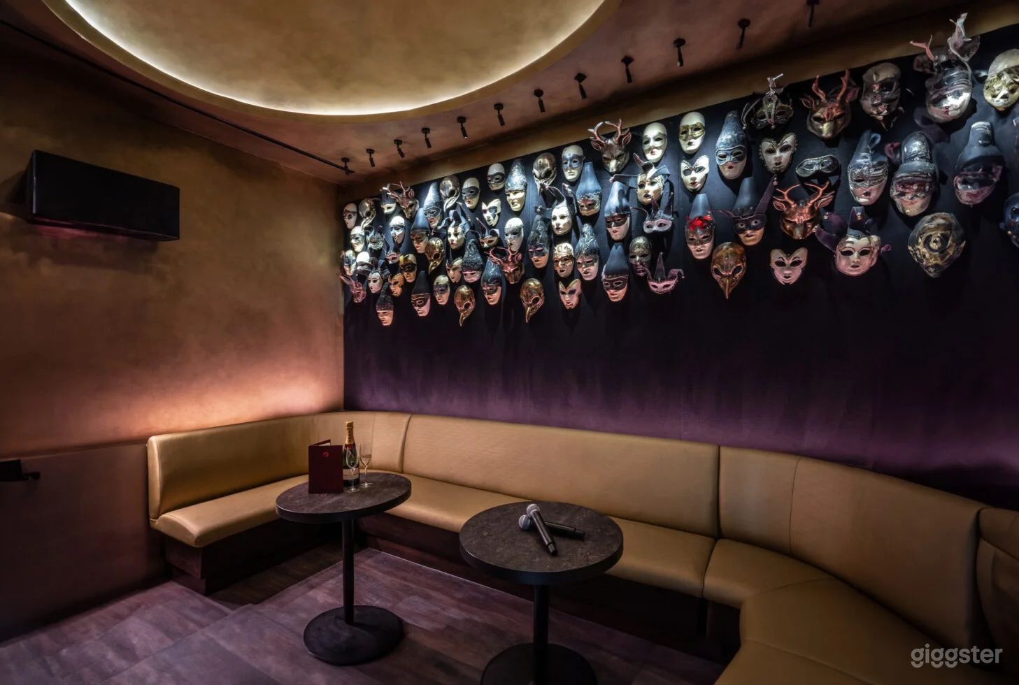 The Masquerade Room Photo 1