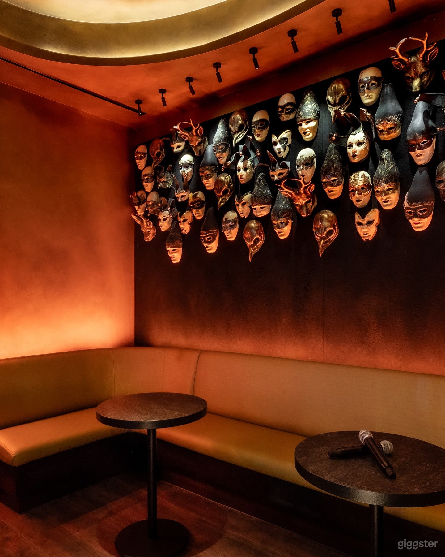 The Masquerade Room Photo 2