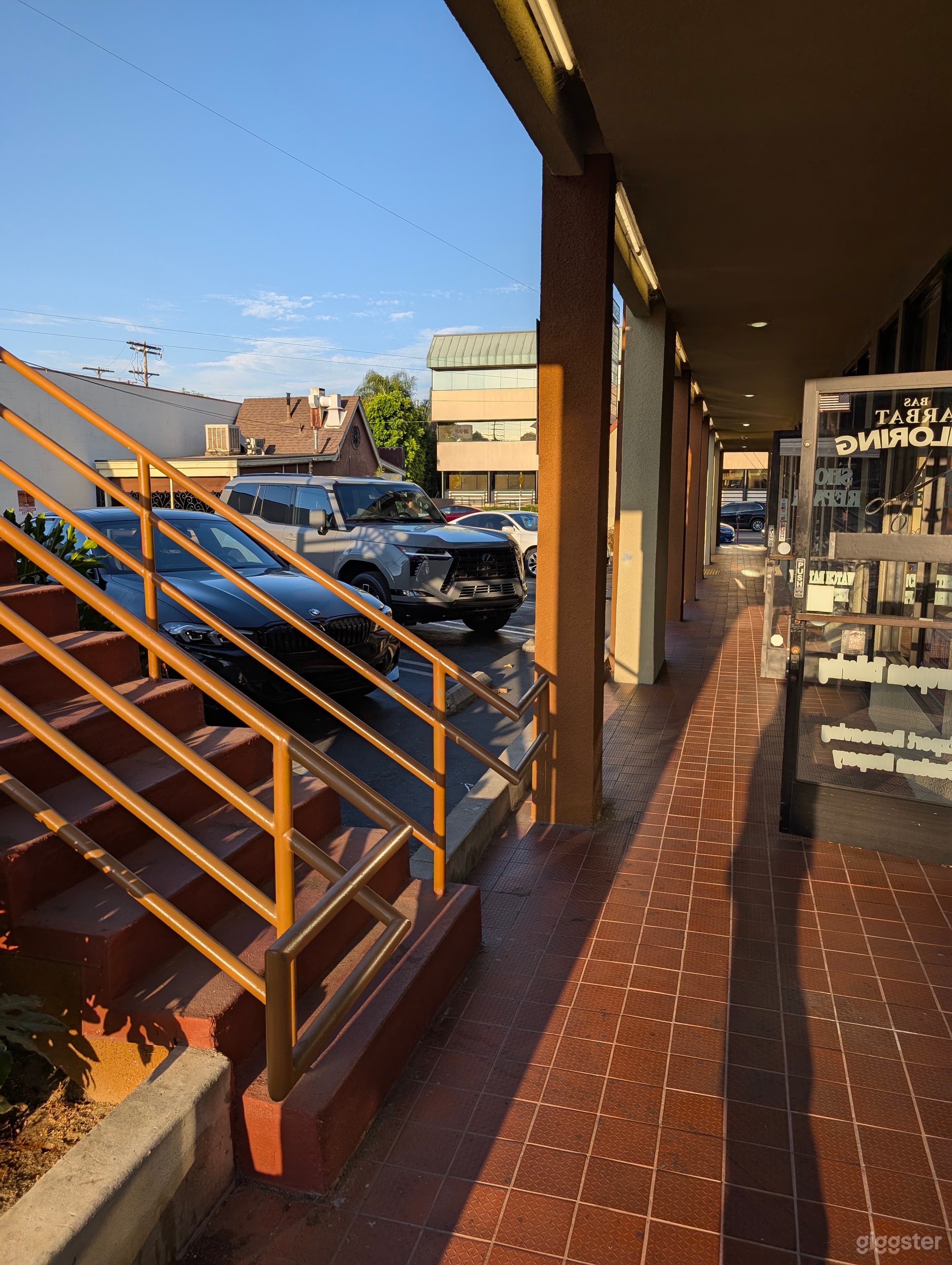 Parking Lots (ALL LOTS 1,2,3) (Studio City: Tujunga Village) Photo 3