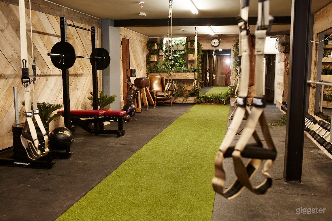 Distinctive Fitness Gym in London Photo 4
