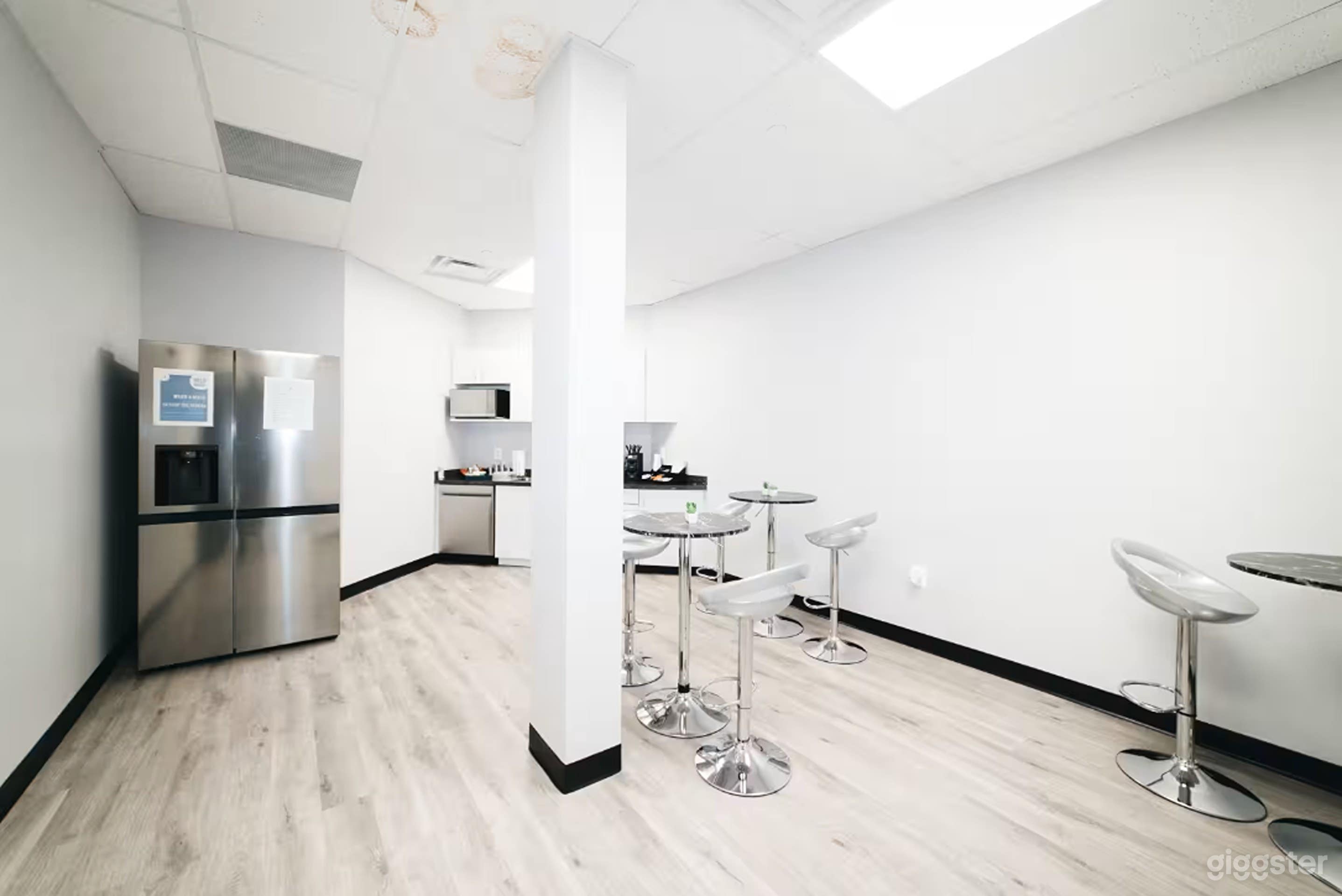 Sophisticated Conference Rooms in Laurel, MD!  (Full Buy Out) Photo 4