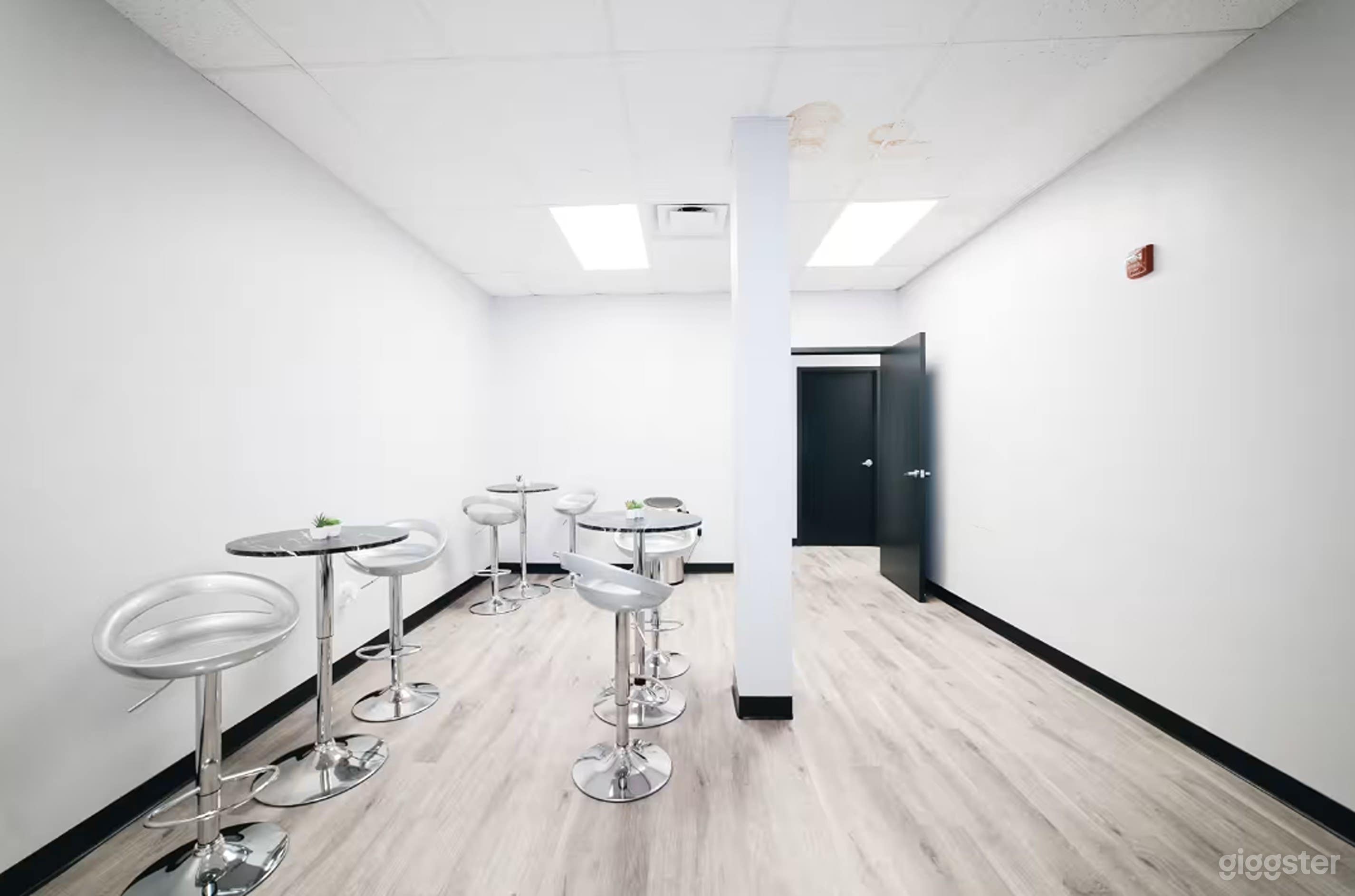 Sophisticated Conference Rooms in Laurel, MD!  (Full Buy Out) Photo 3