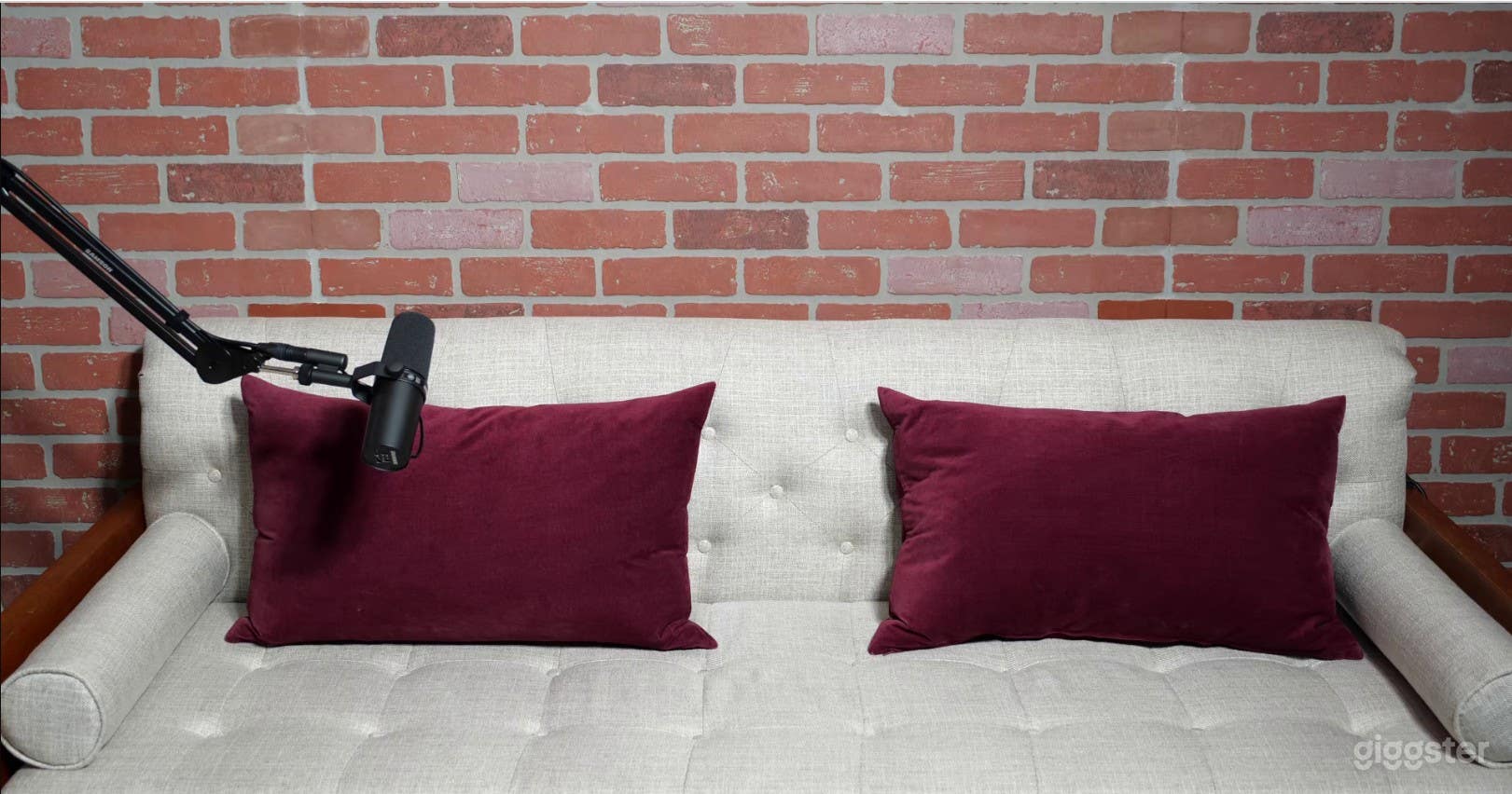 Burbank Podcast Studios - Pre-Lit, Audio Included Photo 3