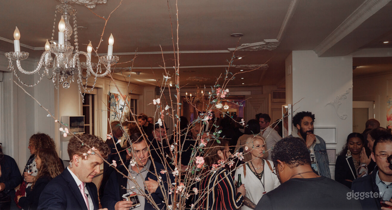  Contemporary Gallery Level in Culver 