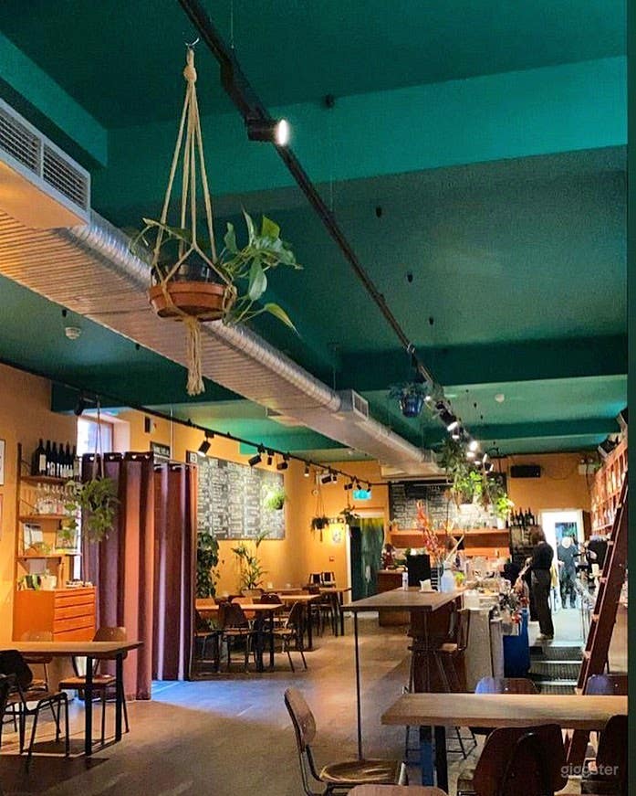  Homey Indoor Restaurant in Liverpool  