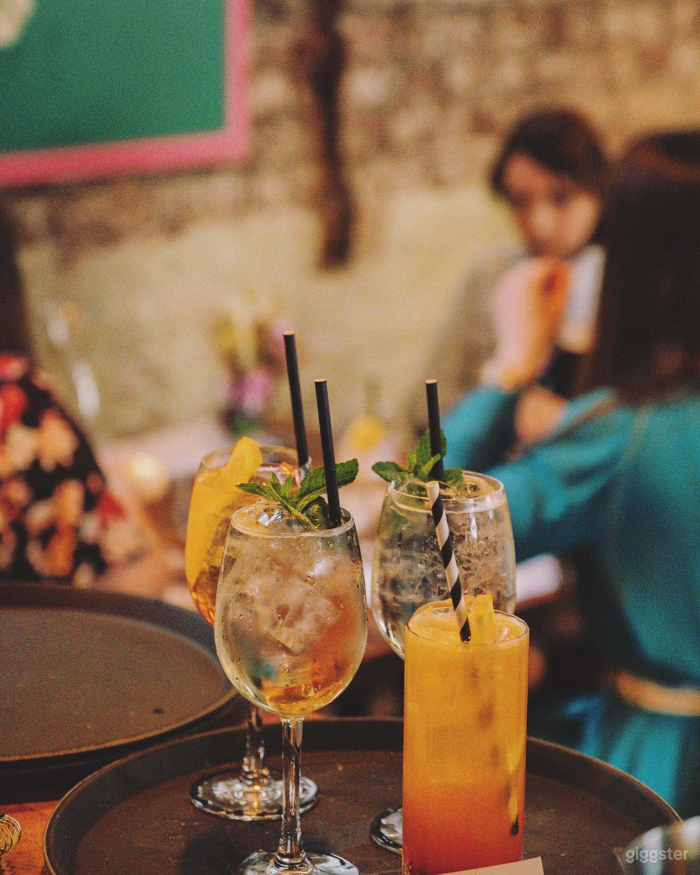 Homey Indoor Restaurant in Liverpool  Photo 4