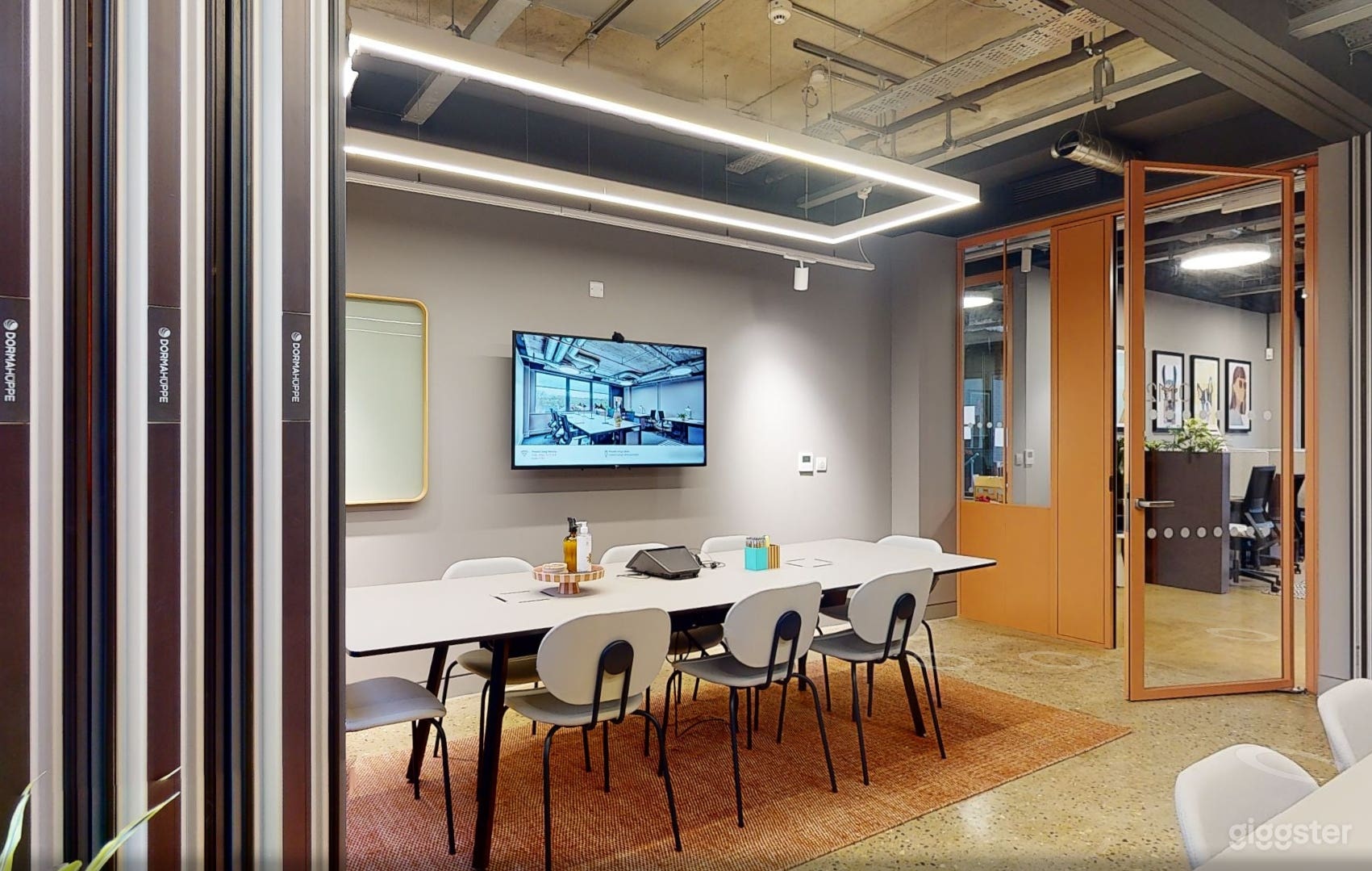 Wood Green 0M2 Photo 4