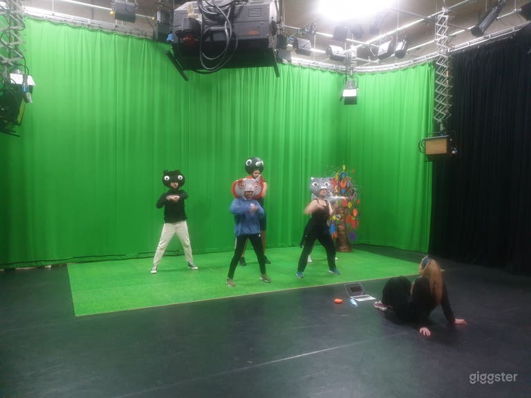  2600 st.ft Black Box Studio 